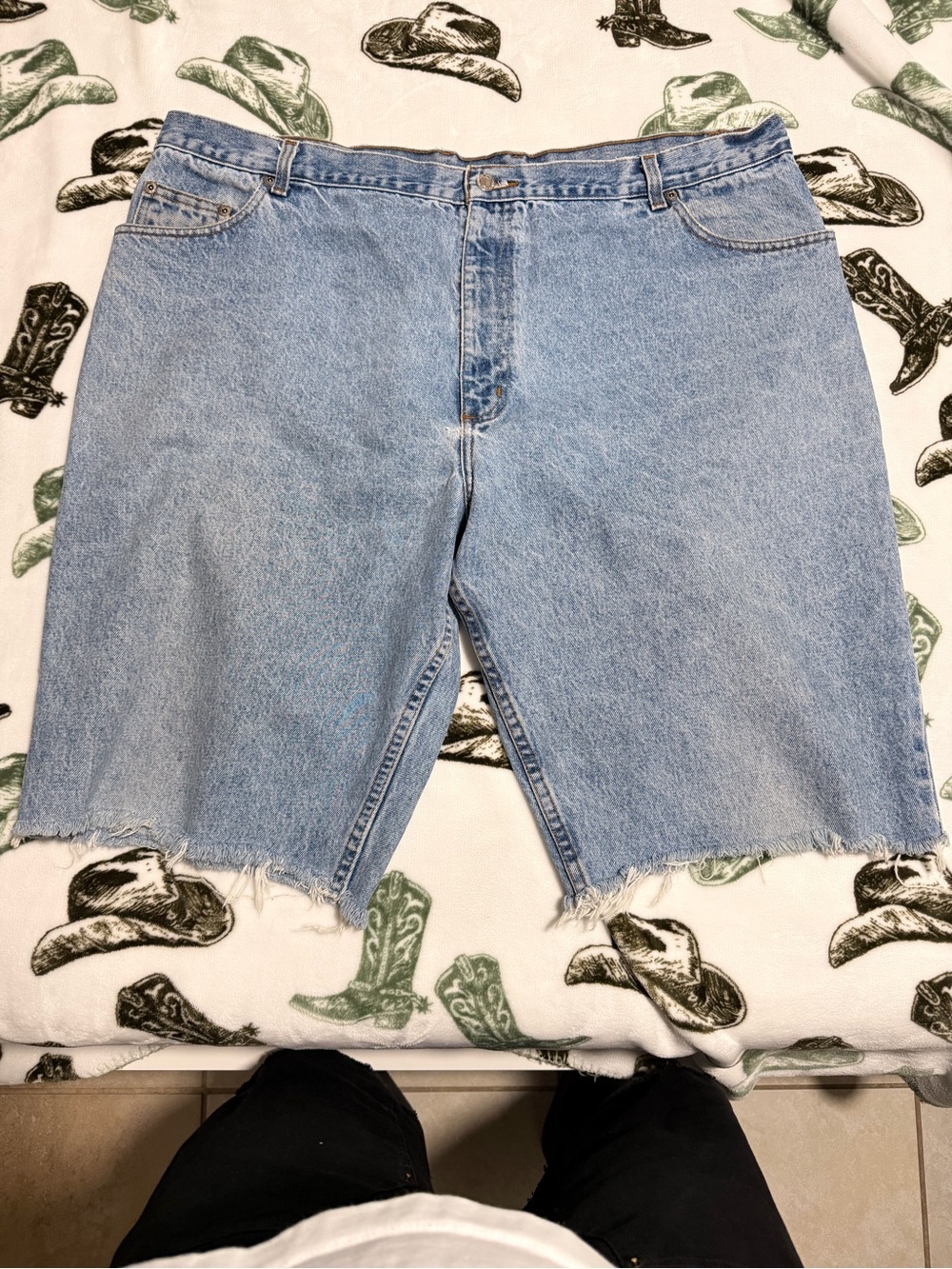 Men's Light Blue Denim Cut-Off Shorts